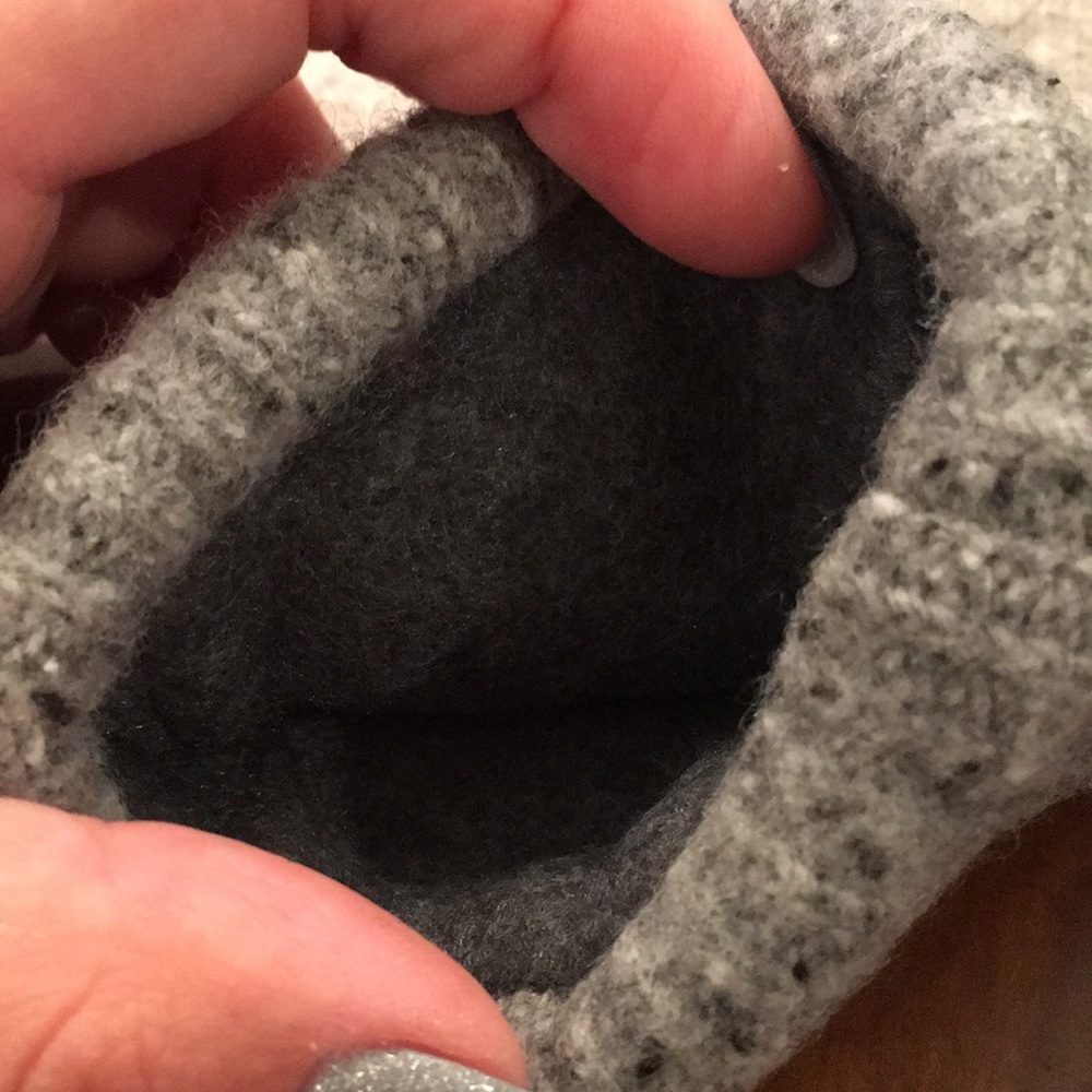 mittens - Picture 3 of 3